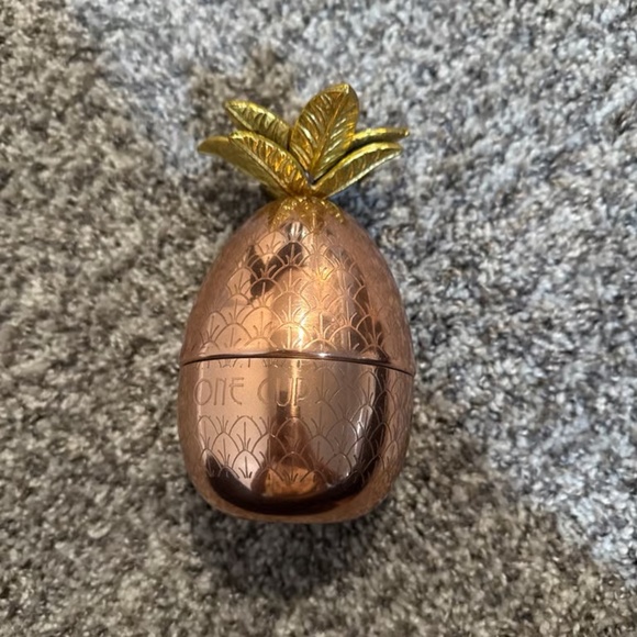 Anthropologie Pineapple Measuring Cups - Picture 1 of 3